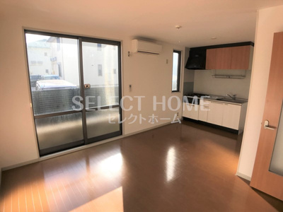 【居間・リビング】 | ベルパーク丸山J棟 | ゆったり過ごせる居間です
同型タイプ