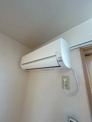 アヴニールKの駐車場