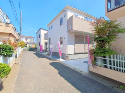 【前面道路含む現地写真】 | 越谷市大沢　新築一戸建て