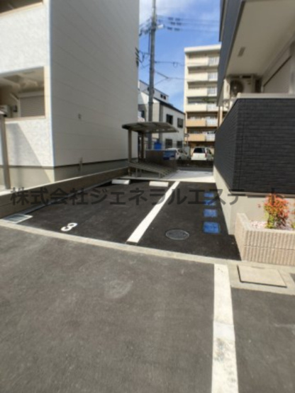 【駐車場】 | フジパレス門真本町Ⅱ番館 | 駐車場に車を止められます