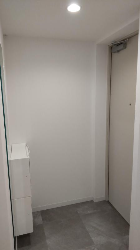 ウィーブス御所西の玄関