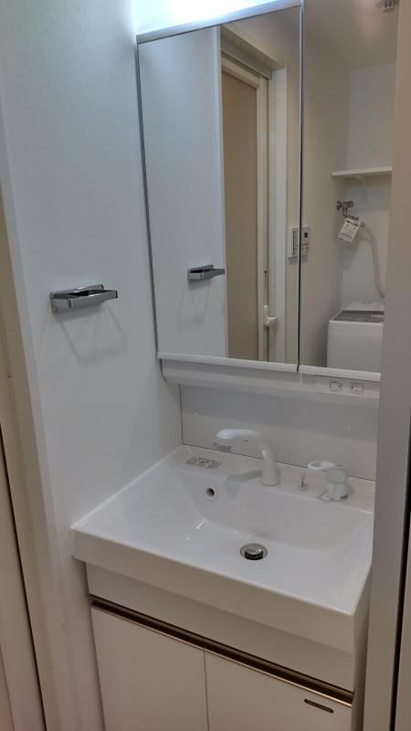 ウィーブス御所西の洗面所