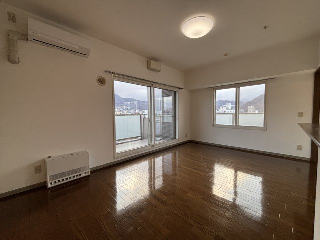 サムティレジデンス南８条の居間・リビング