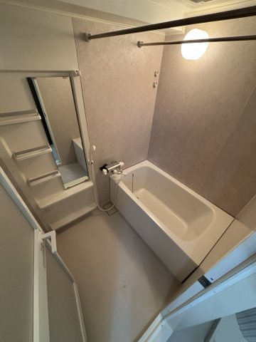 サムティレジデンス南８条の浴室