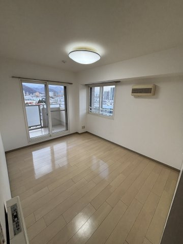 サムティレジデンス南８条の洋室