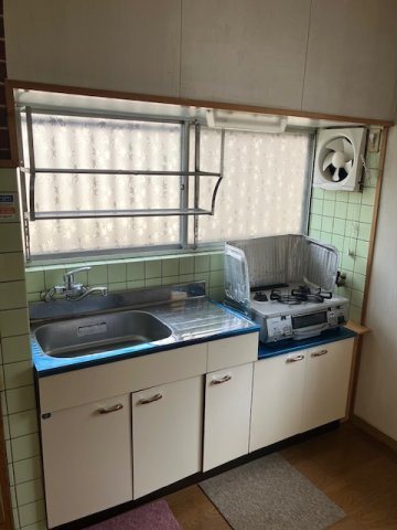 久留米市野中町の一戸建てのキッチン