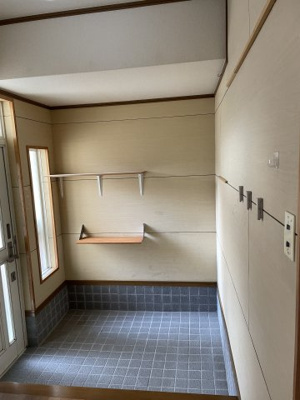 久留米市野中町の一戸建ての玄関