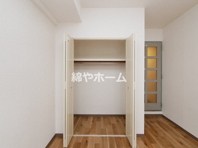 メロディーハイム夕陽丘の収納|こまごまとしたものを収納できそうですね