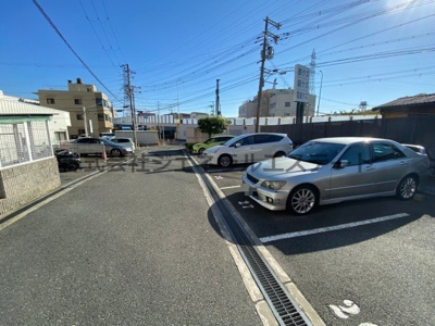【駐車場】 | ロイヤルクレスト