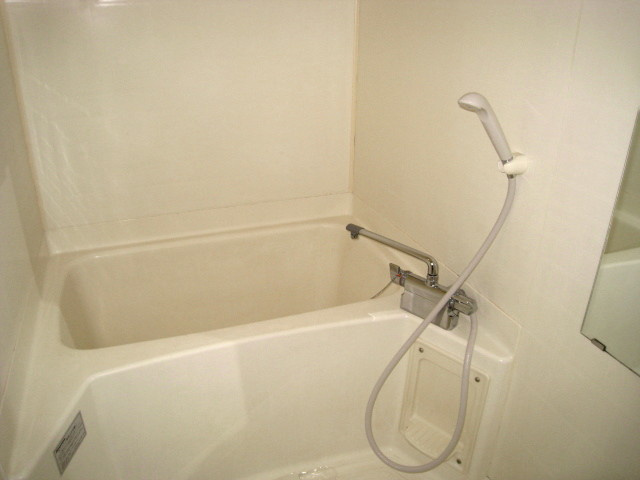 第２奥村ハイツの浴室
