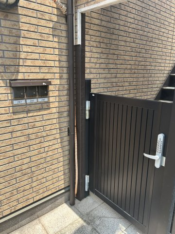 フォーチュン都立家政のエントランス