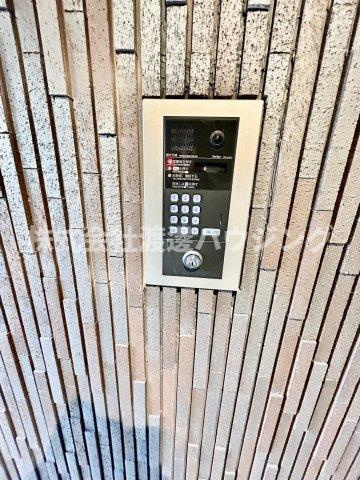 グランブルジュのセキュリティ|オートロックで安心