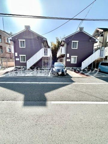 メルベイユ千里山北棟の駐車場