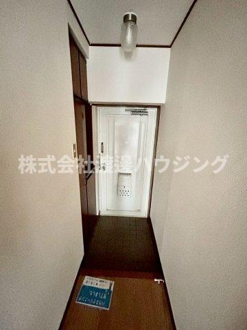 ミダスハイツの玄関