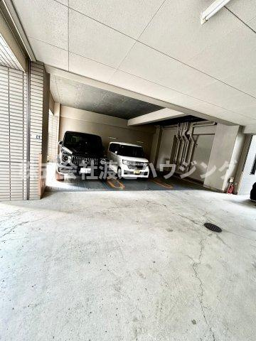 フェリーチェ江坂マンションの駐車場