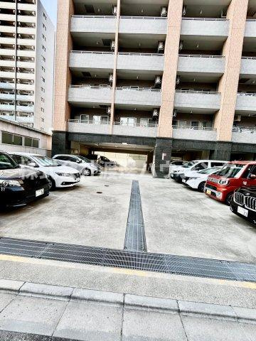 第21関根マンションの駐車場