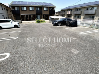 【駐車場】 | 駐車場に車を止められます