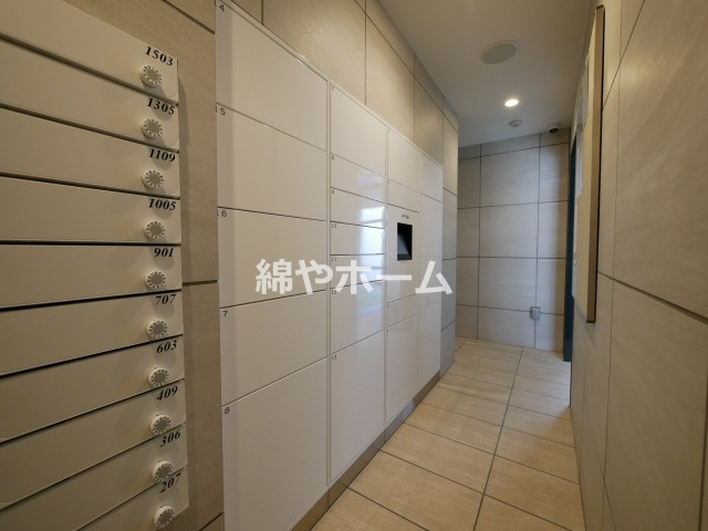 プレサンス難波クチュール のロビー|落ち着いたロビーです