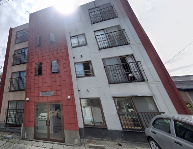 札幌市西区八軒九条西1丁目　一棟売マンションの外観