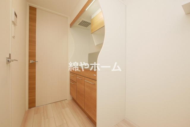 セレニテ日本橋ミラク の内装|明るい室内です