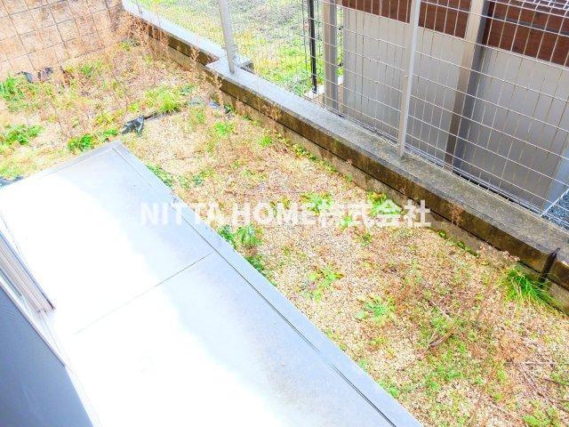 メゾンメイプルの庭|専用庭付き(*^-^*)