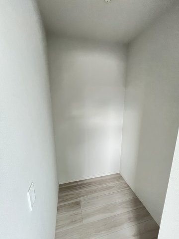 【収納】 | 福岡市東区八田3丁目3期　2号棟（全2棟）【仲介手数料無料・0円】 | 現地写真。