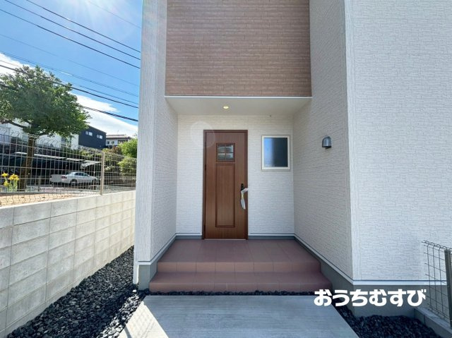 春日井市藤山台9丁目（全2棟）の玄関
