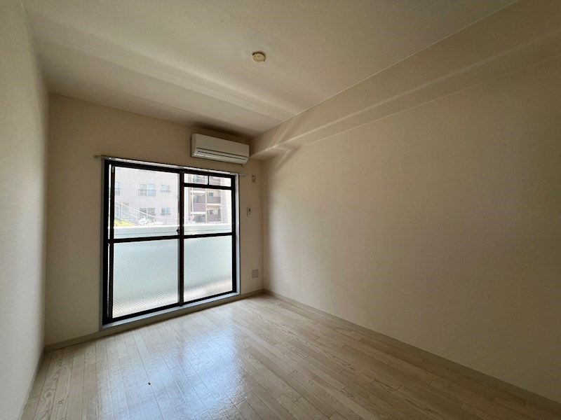 メゾン・ド・エミナンスの居間・リビング|ゆったり過ごせる居間です