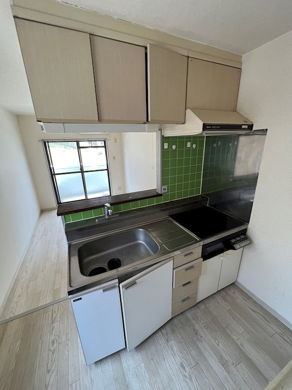 メゾン・ド・エミナンスのキッチン|コンパクトなキッチンで掃除もラクラク