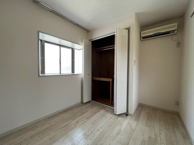 メゾン・ド・エミナンスの寝室|開放的な寝室です