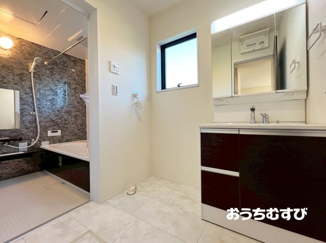 春日井市藤山台9丁目（全2棟）の独立洗面台