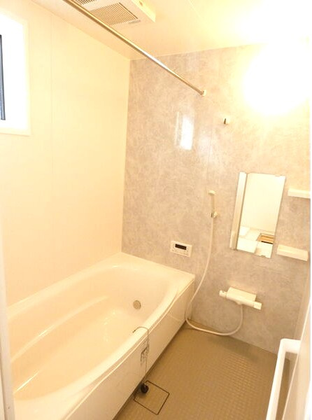 グラシアベルⅠ棟の浴室