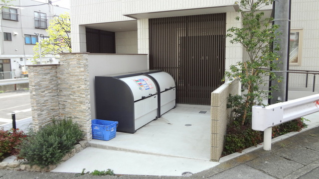 （シニア限定）Regina（レジーナ）のその他共用部分|入居者専用敷地内ダストＢＯＸ