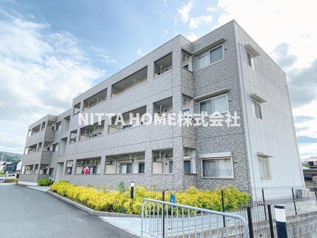 グランド堀の外観|3階建てのマンションです(^^♪