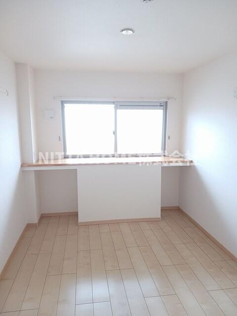 グランド堀の内装|洋室2部屋は6帖以上、広々です◇