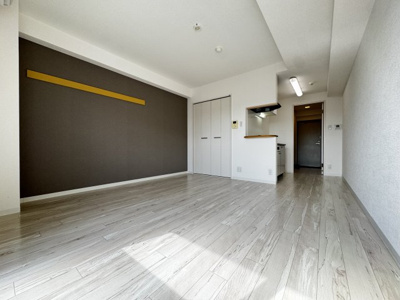 【居間・リビング】 | ディアコート西宮北口 | おしゃれな居間です