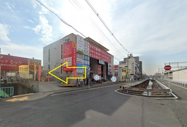 瓢箪山貸店舗の外観