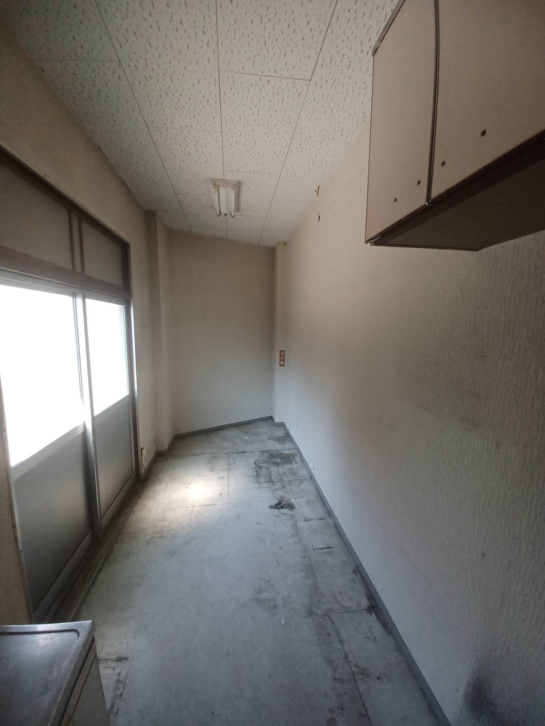 猪狩店舗の内装