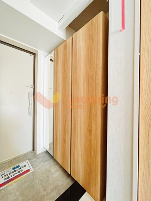 【玄関】 | AZUR（アジュール）日吉町 | 明るい玄関です