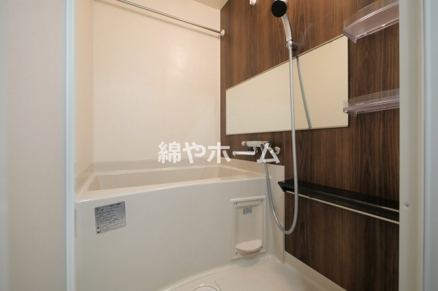 プレサンスＯＳＡＫＡ東成中本ハーヴィル の浴室|コンパクトで使いやすいお風呂です