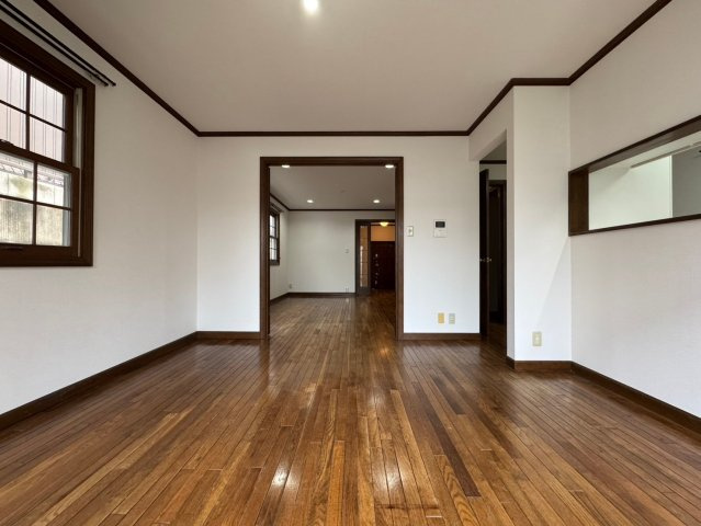 エスプラナードの居間・リビング