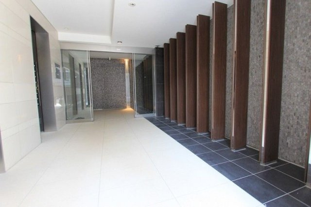 レジディア白金高輪のエントランス