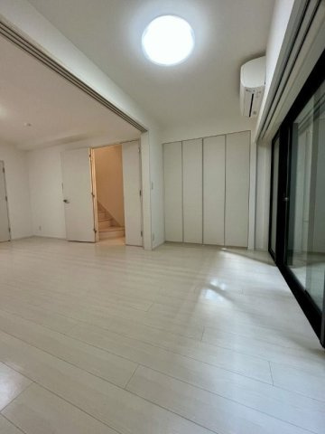 レジディア白金高輪の洋室