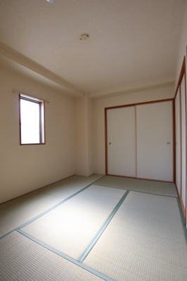 【和室】 | リヴィエール寺内町