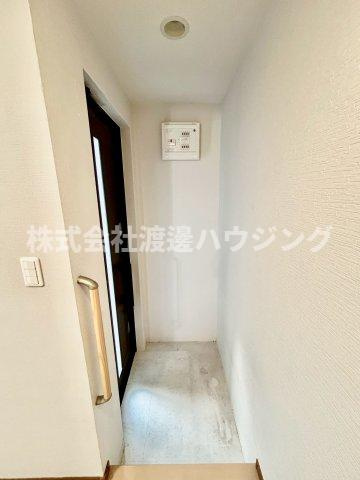 塚本5丁目貸家の玄関