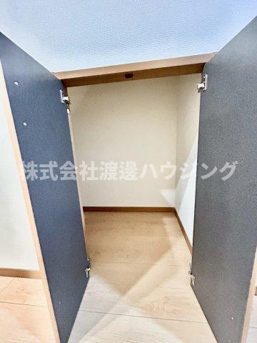 塚本5丁目貸家の収納