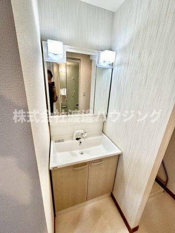 塚本5丁目貸家の洗面所