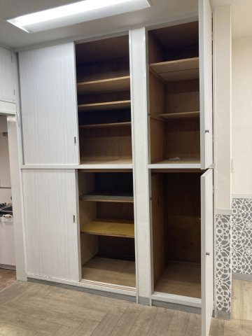 【収納】 | 中野駅徒歩8分 メゾン駒形店舗 1階 12.84坪 事務所居抜き