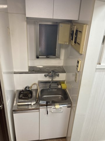 【キッチン】 | 中野駅徒歩8分 メゾン駒形店舗 1階 12.84坪 事務所居抜き