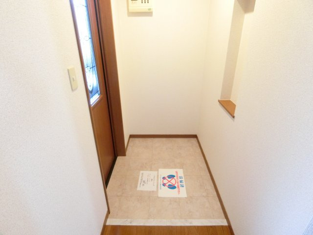 エン・フィールド大饗の玄関